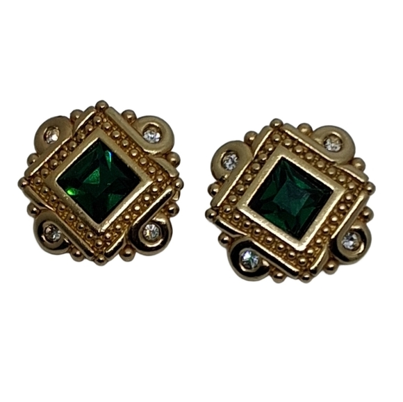 Vintage Swarovski Gold Tone Green Emerald Cut Clip On Earrings - Picture 3 of 5